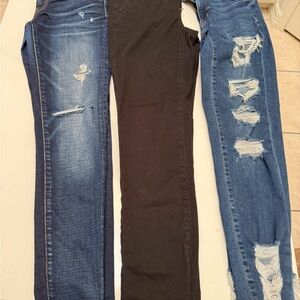 American Eagle Outfitters Blue and Black Skinny Jeans